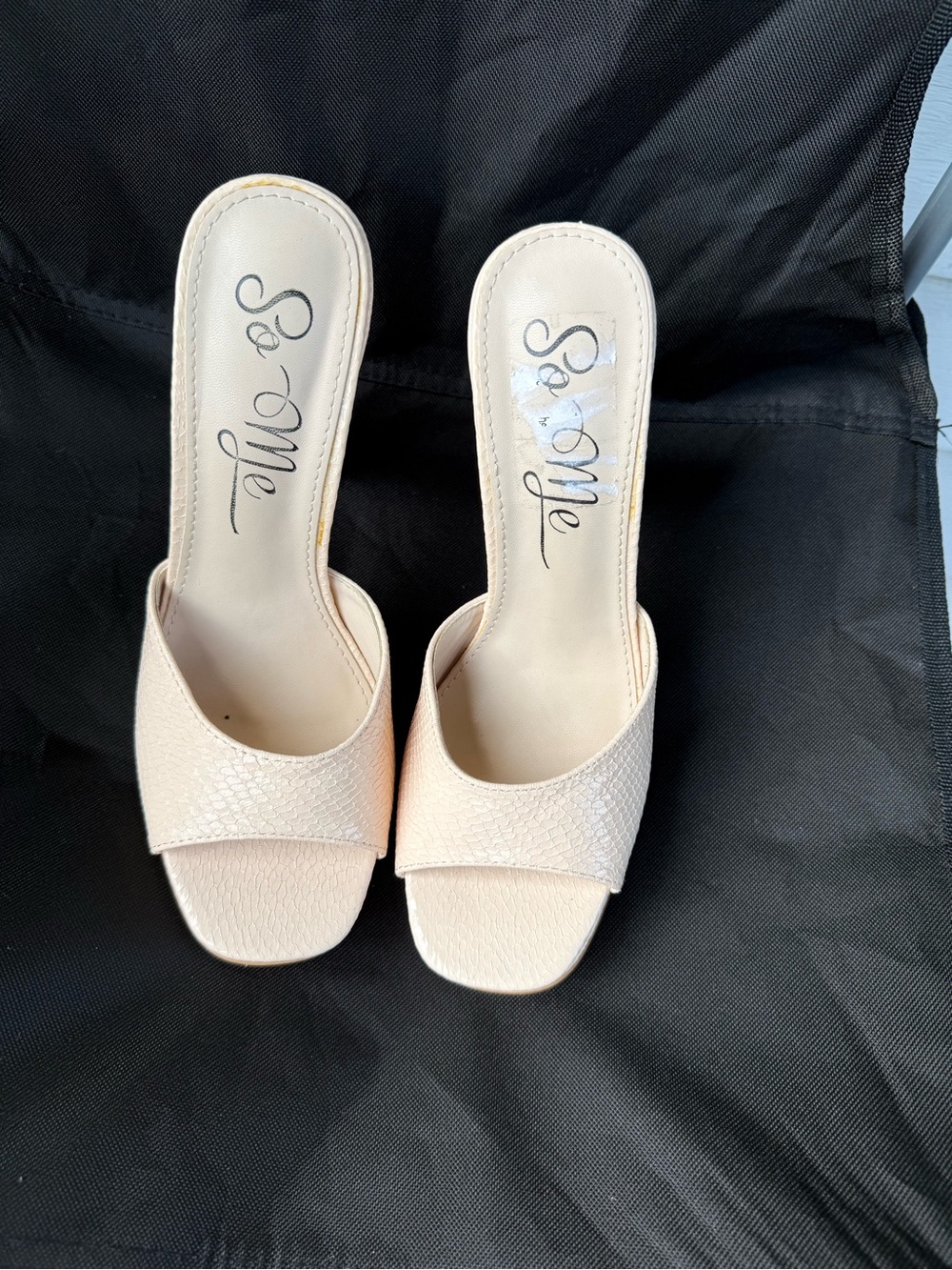 So Me Pale Pink Open-Toe Slide Mules